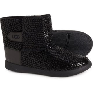 UGG Keelan Gel Hearts Boots mar 26