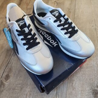 Reebok adidasi de piele argintii mar 40